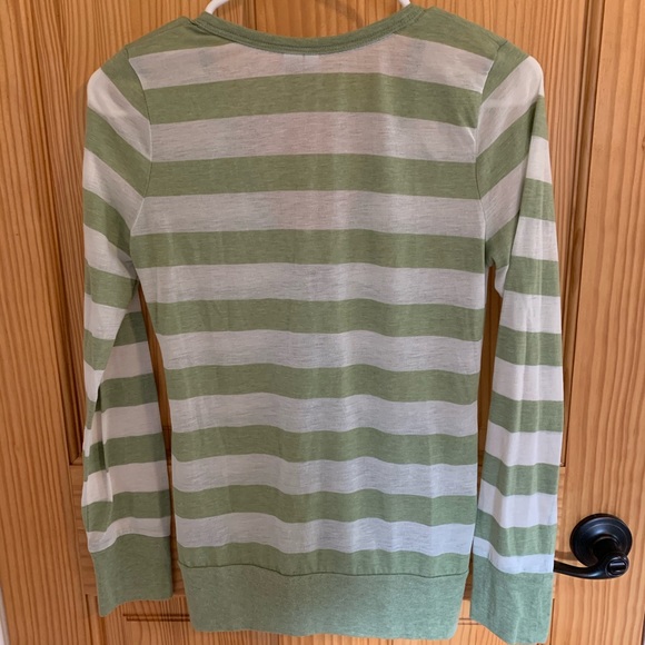 Women’s Old Navy Light Weight Cardigan - Small - Picture 2 of 5